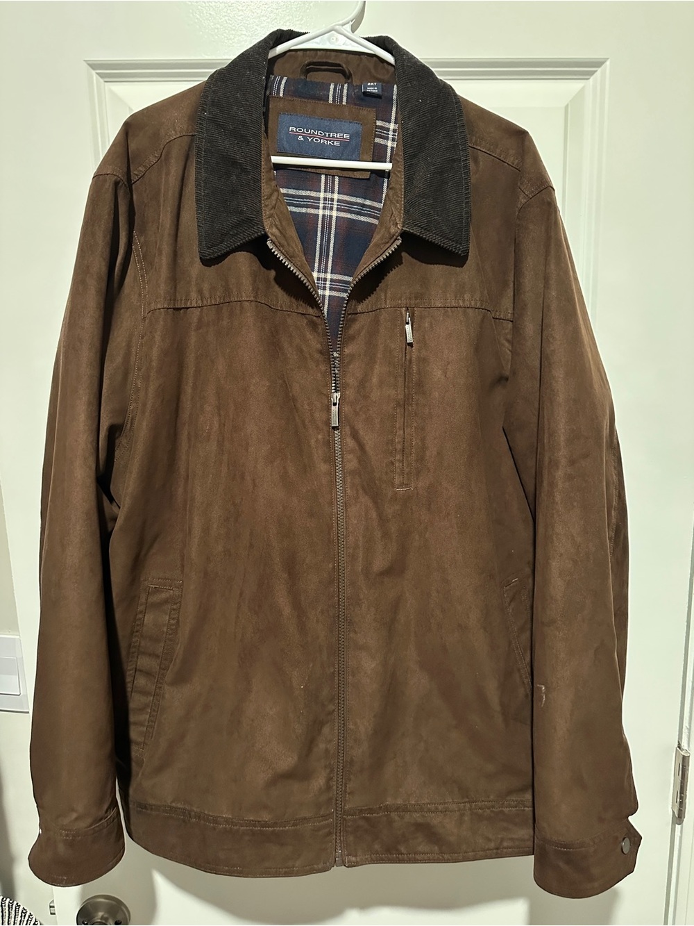 Roundtree & Yorke Men's Brown Suede Zip-Up Jacket with Corduroy Collar